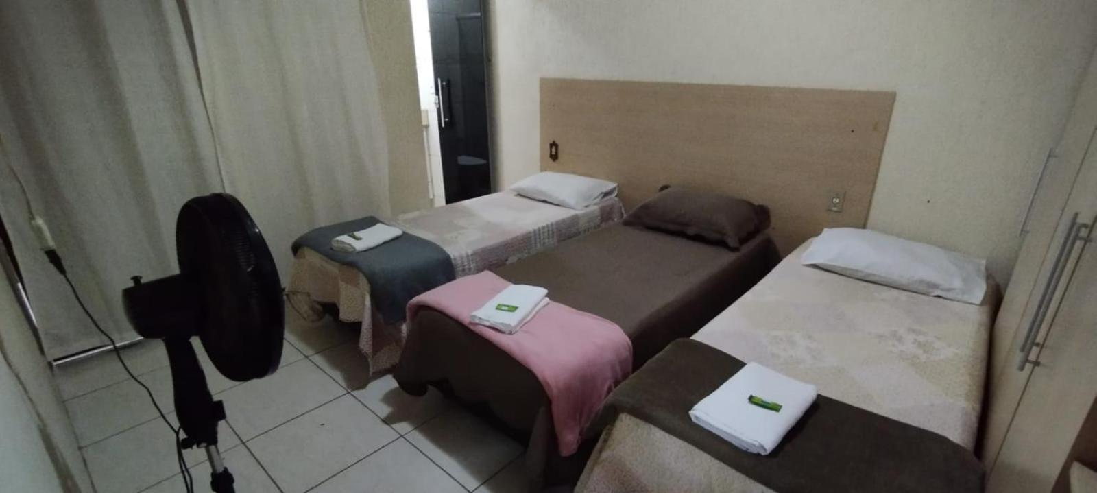 Casas De Temporadas - Hotel Recanto Do Sossego Uberlândia Quarto foto