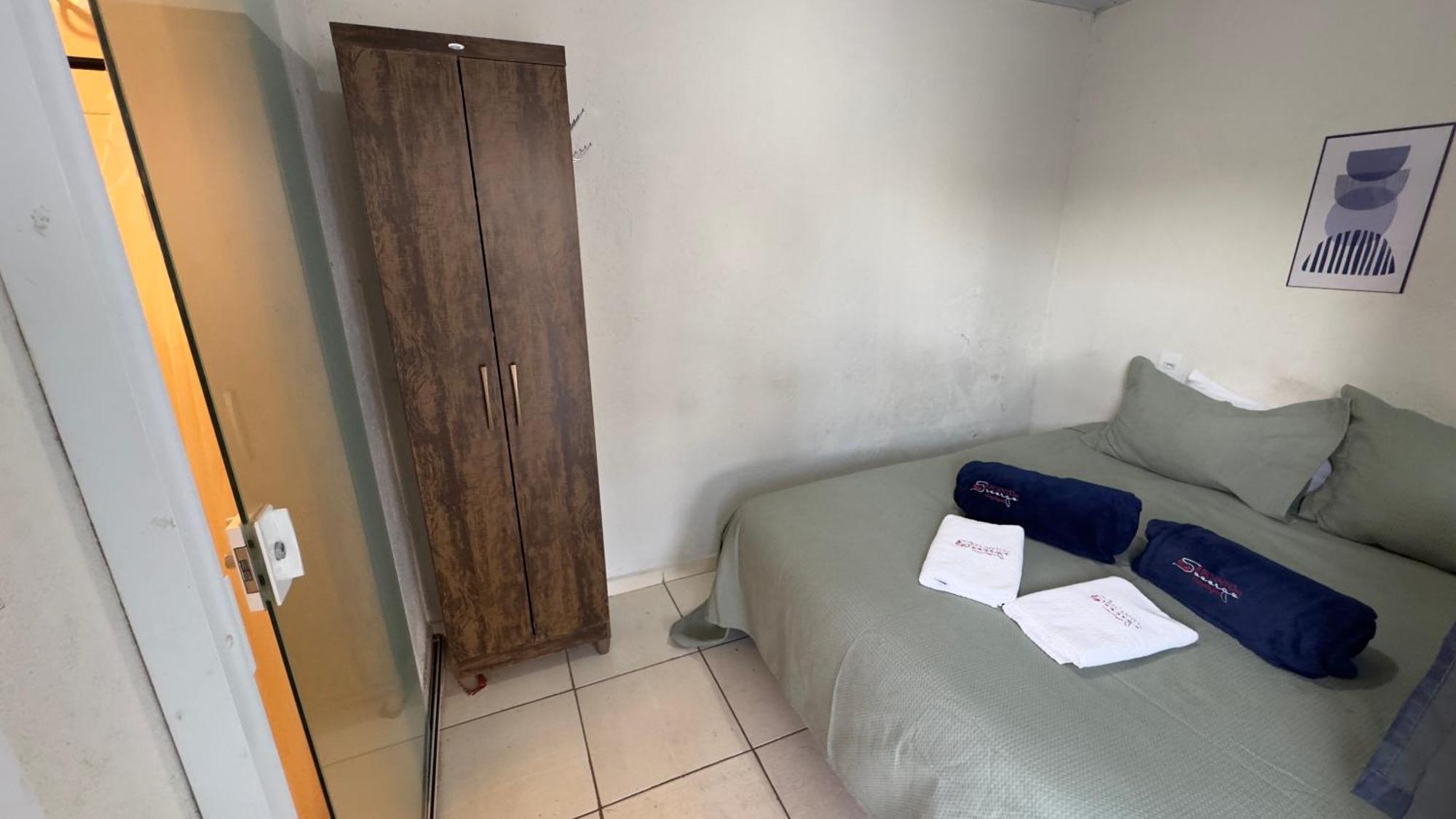 Casas De Temporadas - Hotel Recanto Do Sossego Uberlândia Quarto foto